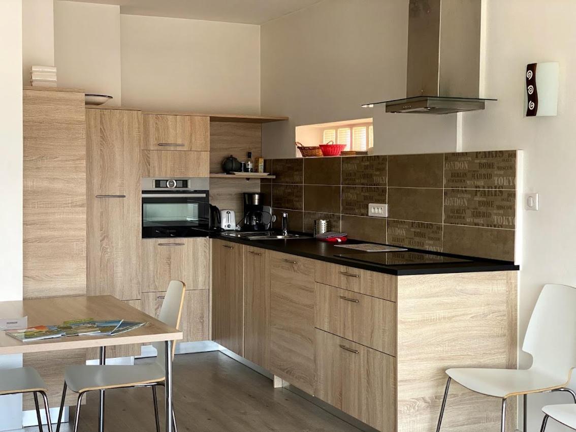 Moderne Et Lumineux Centre Aix Les Bains Apartment